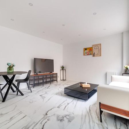 Spacious Flat For 4 People #1 Asnières Esterno foto